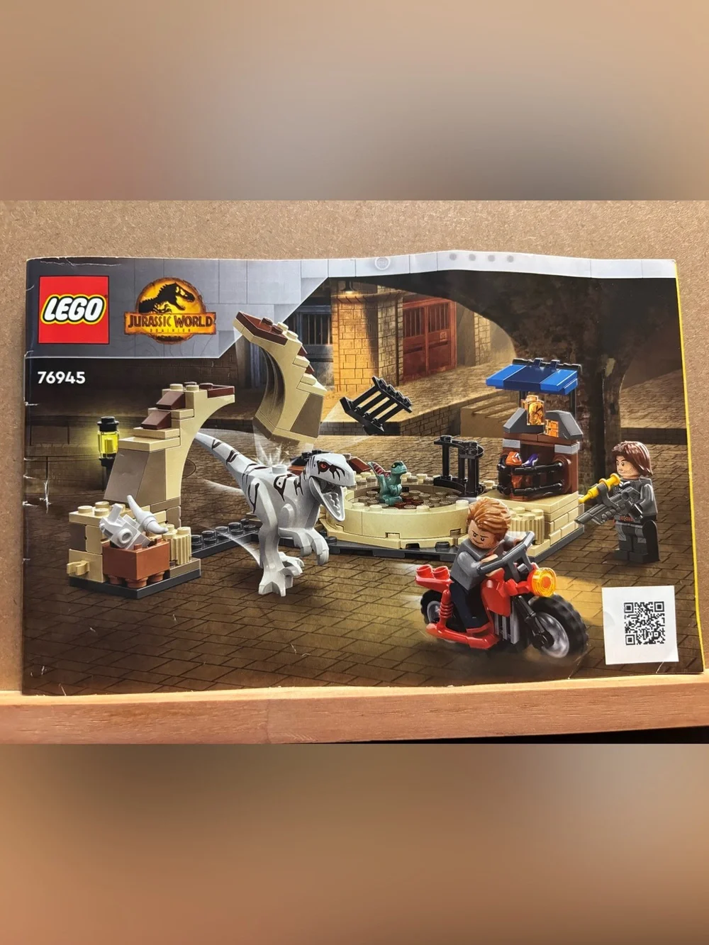 Complete LEGO Jurassic World 76945 Atrociraptor Dinosaur: Bike Chase set.